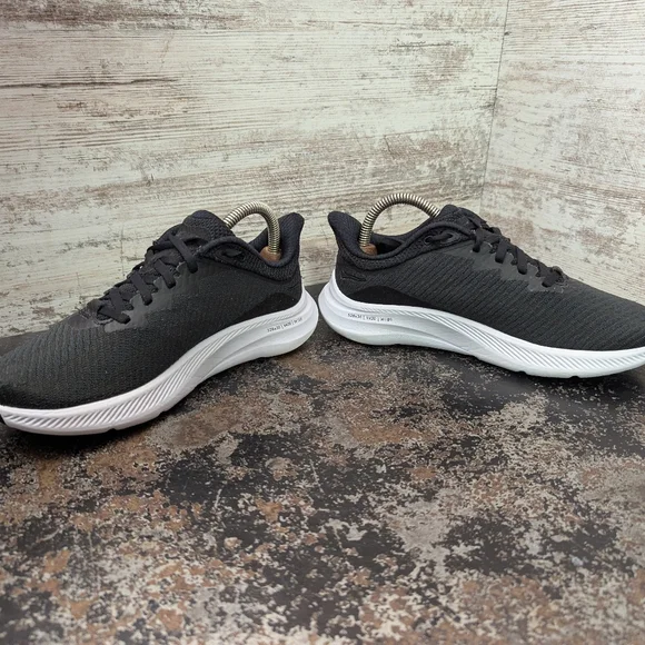 Womens Hoka One One Solimar Running Shoes Sz 6 D Wide Used Black Mesh - Picture 5 of 8